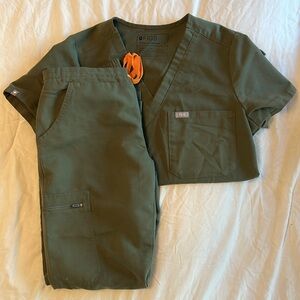 Technical Collection Figs Scrub Set